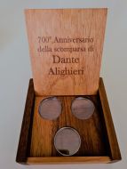 Confezione lusso per il trittico di monete in argento dedicate al “700° Anniversario della Scomparsa di Dante Alighieri”